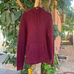 Marc by Marc jacobs wine 🍷 colored pull over!!